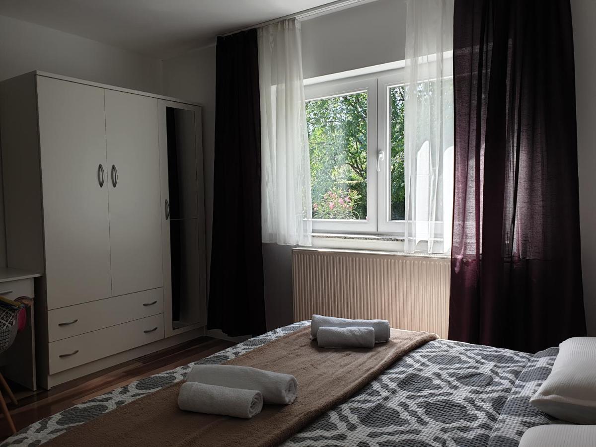 Apartment Liso Selište Drežničko Exterior foto
