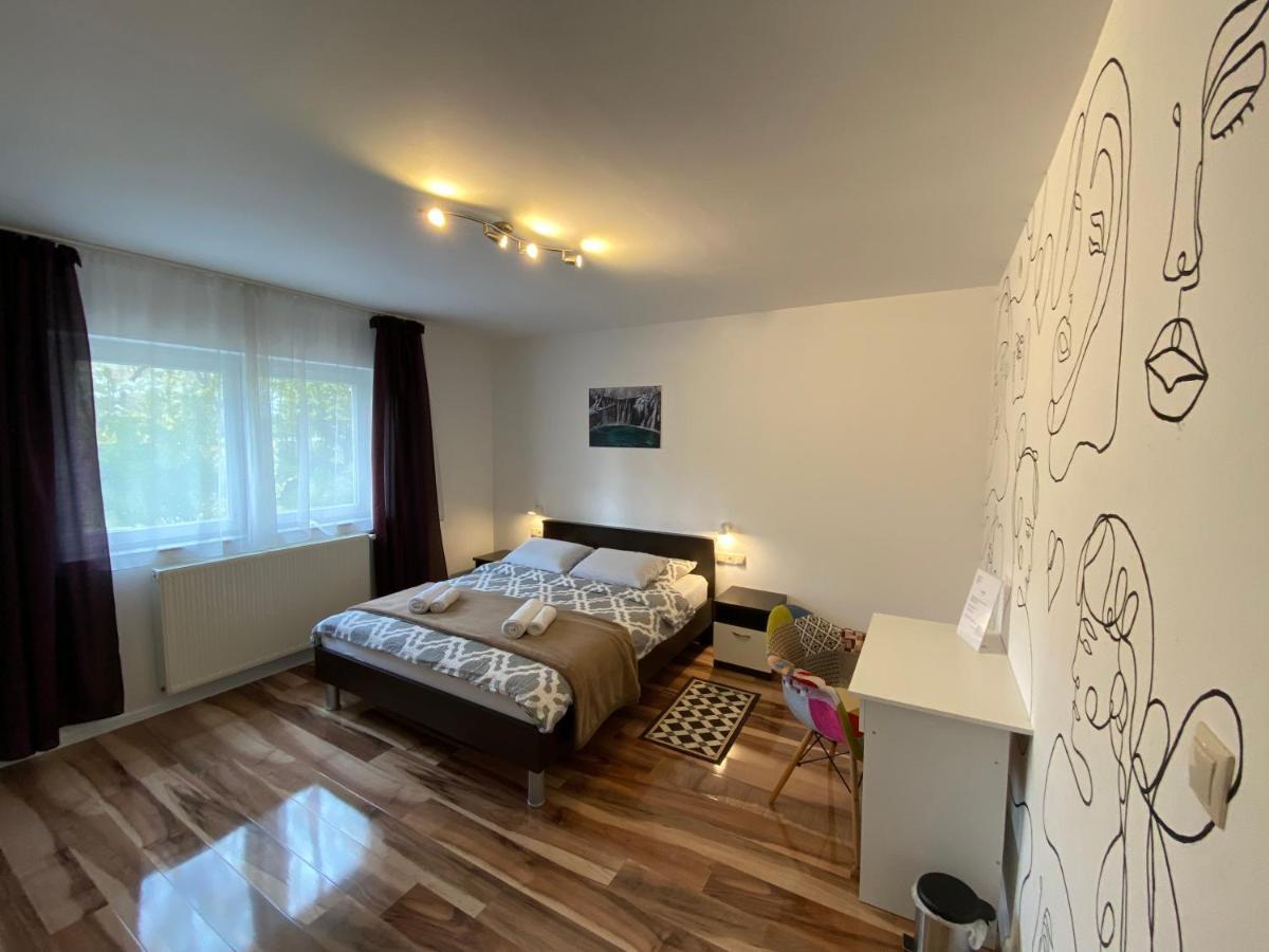 Apartment Liso Selište Drežničko Exterior foto